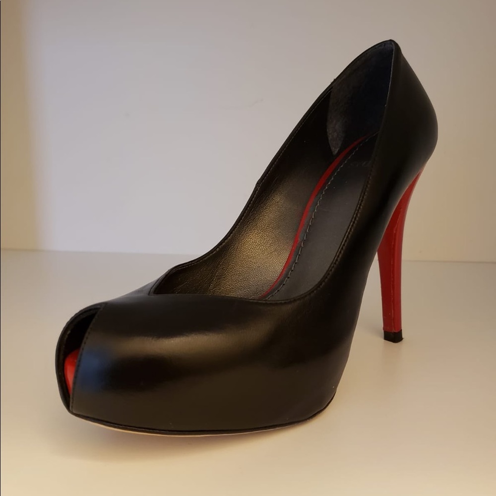 Stuart Weitzman leather peek-toe wide fit pumps